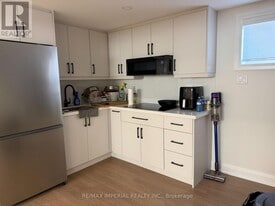 436 Bonita Crescent in Richmond Hill, ON - Building Photo