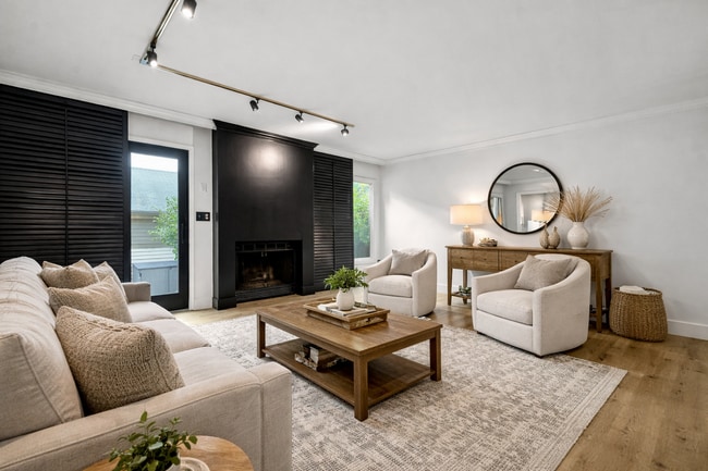 992 Neil Ave in Columbus, OH - Building Photo - Building Photo