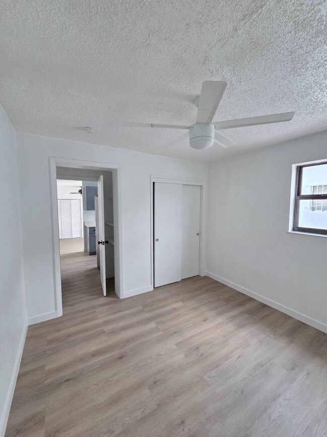 property at 141 W 31st St