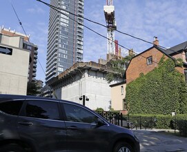 Grid Condos in Toronto, ON - Building Photo - Building Photo