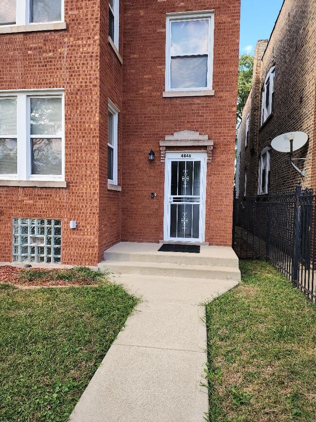 4846 W Haddon Ave, Unit 1st FL