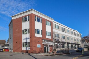 20 Locust St in Danvers, MA - Building Photo