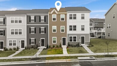 336 Mineral Springs Rd in Ranson, WV - Building Photo - Building Photo