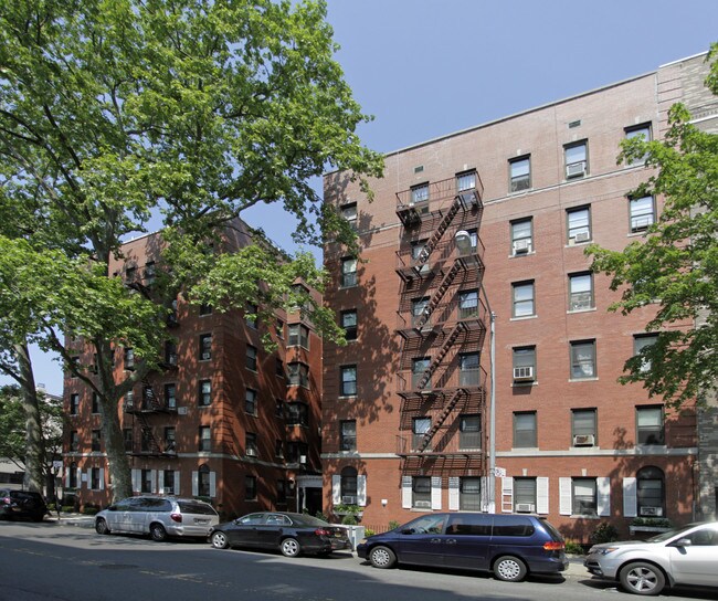 5520 15th Ave in Brooklyn, NY - Foto de edificio - Building Photo