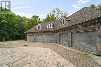 9 Flaherty Ln in Caledon, ON - Building Photo - Building Photo