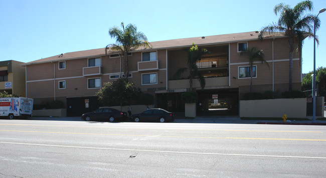 Monte Verde Apartments in Sunland, CA - Building Photo - Building Photo