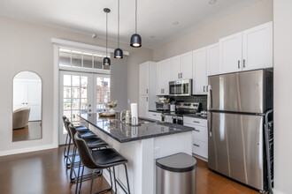 The Edge at Camillus Mills in Camillus, NY - Foto de edificio - Interior Photo