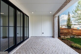 10744 Davis Dr in Alpharetta, GA - Building Photo - Building Photo
