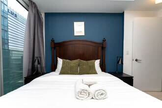 16 York St, Unit SI ID1313354P in Toronto, ON - Building Photo - Building Photo