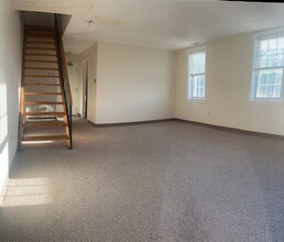 19 Water St, Unit Apt. 1 in Newburyport, MA - Building Photo - Building Photo