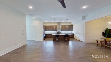 1121 N Alexander St in Charlotte, NC - Building Photo - Building Photo