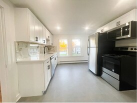 65 Hillside Ave in Middletown, CT - Building Photo