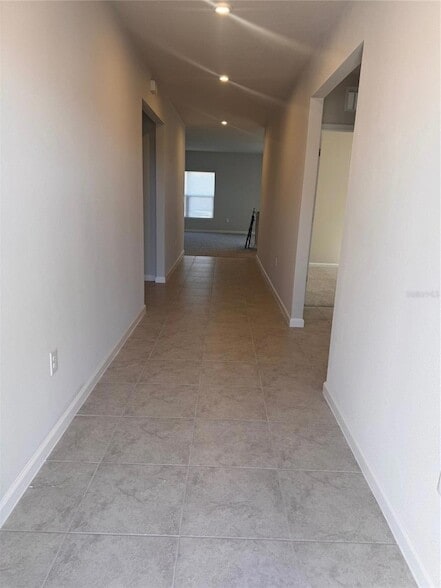 347 Biltmore Blvd in Dundee, FL - Foto de edificio - Building Photo