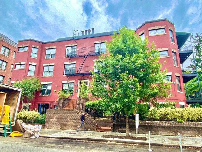 property at 1625 15th St NW