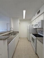 2103 Renaissance Blvd in Miramar, FL - Building Photo