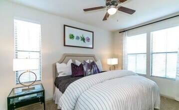 18325 Kingsland Blvd in Houston, TX - Building Photo - Building Photo