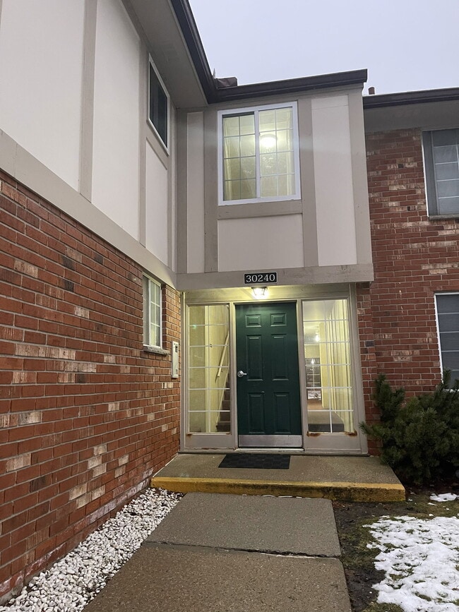 property at 30240 Southfield Rd