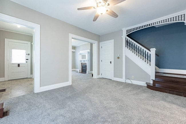 554 Wyoming St in Dayton, OH - Foto de edificio - Building Photo