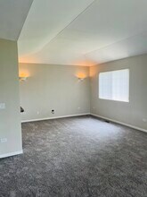 8327 Carr Ct in Lyons, IL - Building Photo - Building Photo