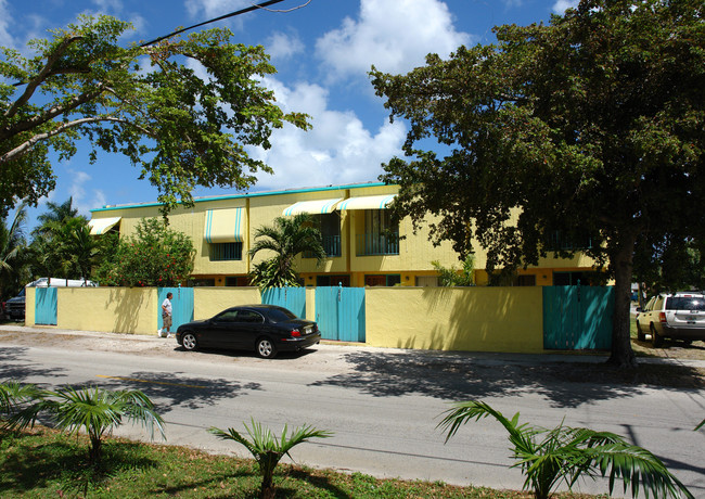 1401-1409 S 17th Ave in Hollywood, FL - Building Photo - Building Photo