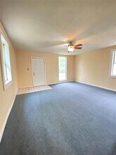 305 4th St SW in Paris, TX - Building Photo - Building Photo