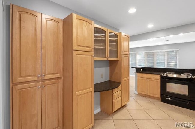 8408 Louwen Dr in St. Louis, MO - Building Photo - Building Photo