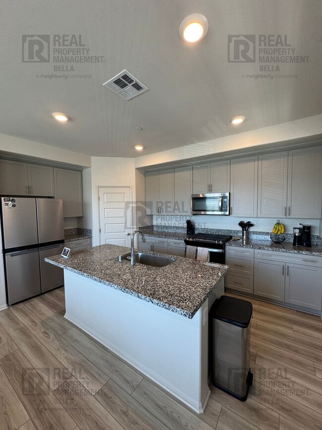 property at 40491 Melrose Dr