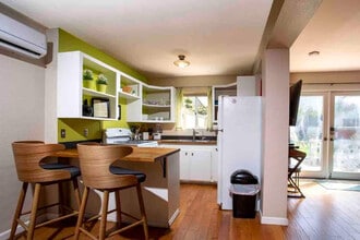 3270 Cedar St in San Diego, CA - Building Photo - Building Photo