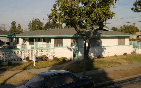 Princeton Terrace in Fresno, CA - Foto de edificio