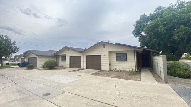 property at 3180 N Walnut Rd