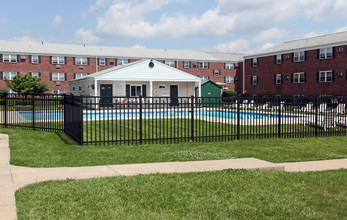 Regency Apartments in Bensalem, PA - Building Photo - Building Photo