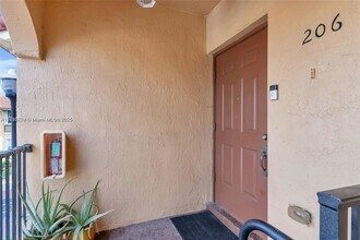 1395 NE 33rd Ave in Homestead, FL - Building Photo - Building Photo