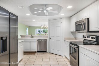 8921 Lake Dr in Cape Canaveral, FL - Building Photo - Building Photo