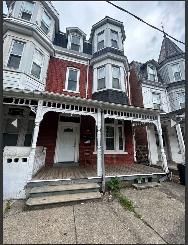 property at 521 Cherokee St