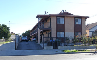 1926 Johnston St Apartments