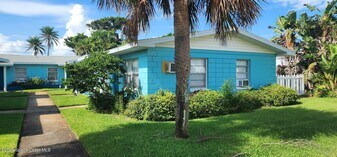 145 E Alachua Ln in Cocoa Beach, FL - Building Photo