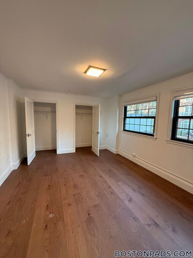 1200 Massachusetts Ave, Unit 114 in Cambridge, MA - Foto de edificio - Building Photo