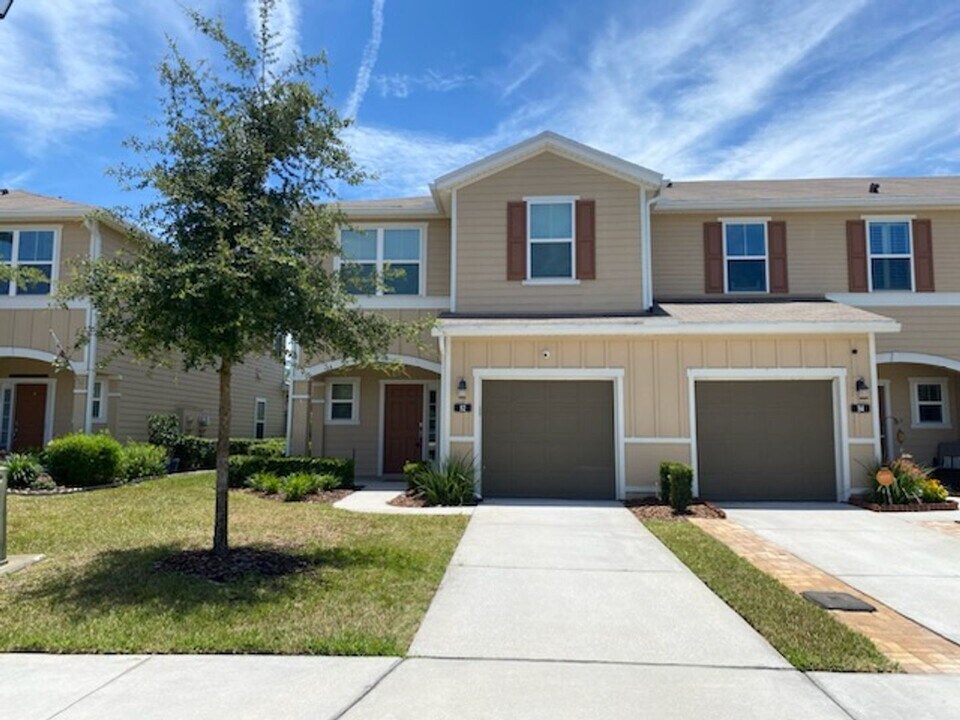 92 Bella Vita Way in Ormond Beach, FL - Building Photo