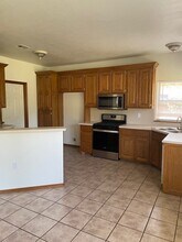 813 N Harrison Ave in Blanchard, OK - Building Photo - Building Photo