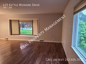 419 Kettle Moraine Dr in Eagle, WI - Building Photo - Building Photo