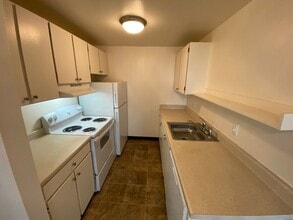 415 Senate St NW in Salem, OR - Building Photo - Building Photo