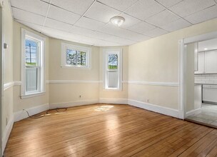 10 Royal St, Unit 1 in Boston, MA - Foto de edificio - Building Photo