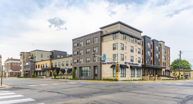 Main Square in Winona, MN - Building Photo - Building Photo