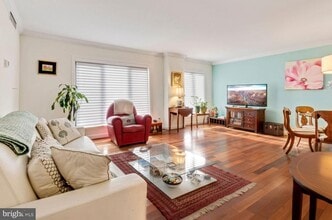 1080 Wisconsin Ave NW in Washington, DC - Building Photo - Building Photo