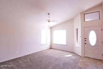 7073 Copper Canyon Drive in El Paso, TX - Building Photo - Building Photo