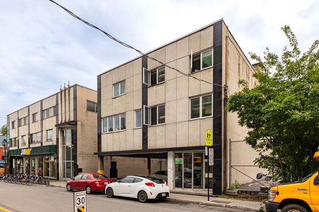 2010 Plessis Rue in Montréal, QC - Building Photo - Primary Photo