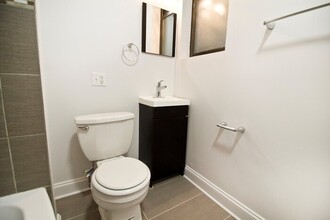 3032 N Milwaukee Ave-Unit -1 in Chicago, IL - Building Photo - Building Photo