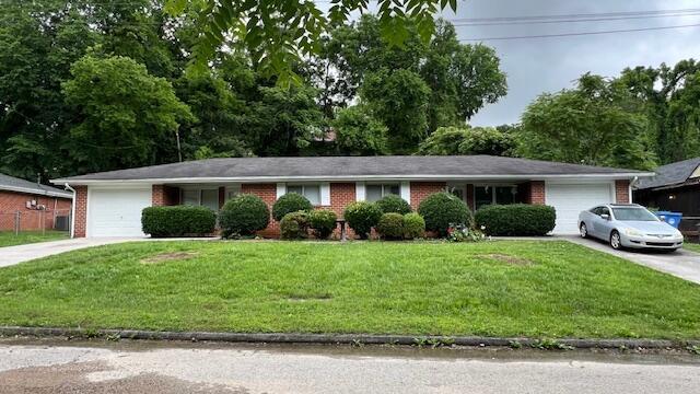 211 Elmwood Dr in Chattanooga, TN - Building Photo