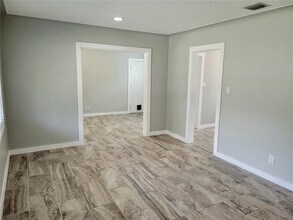 301 44th St N in St. Petersburg, FL - Building Photo - Building Photo