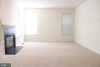 15220 Lord Culpeper Ct in Woodbridge, VA - Building Photo - Building Photo